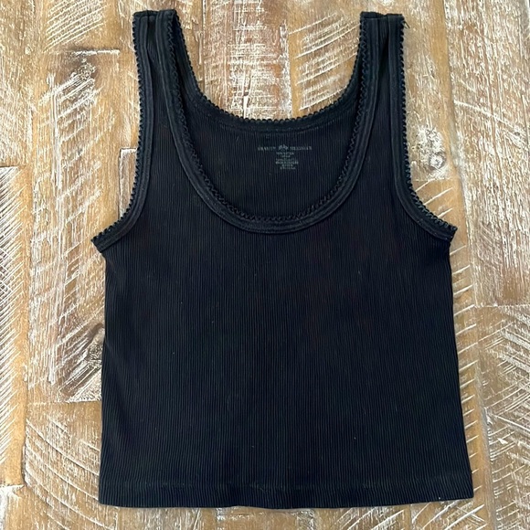 Brandy Melville Tops - Brandy Melville black crop tank